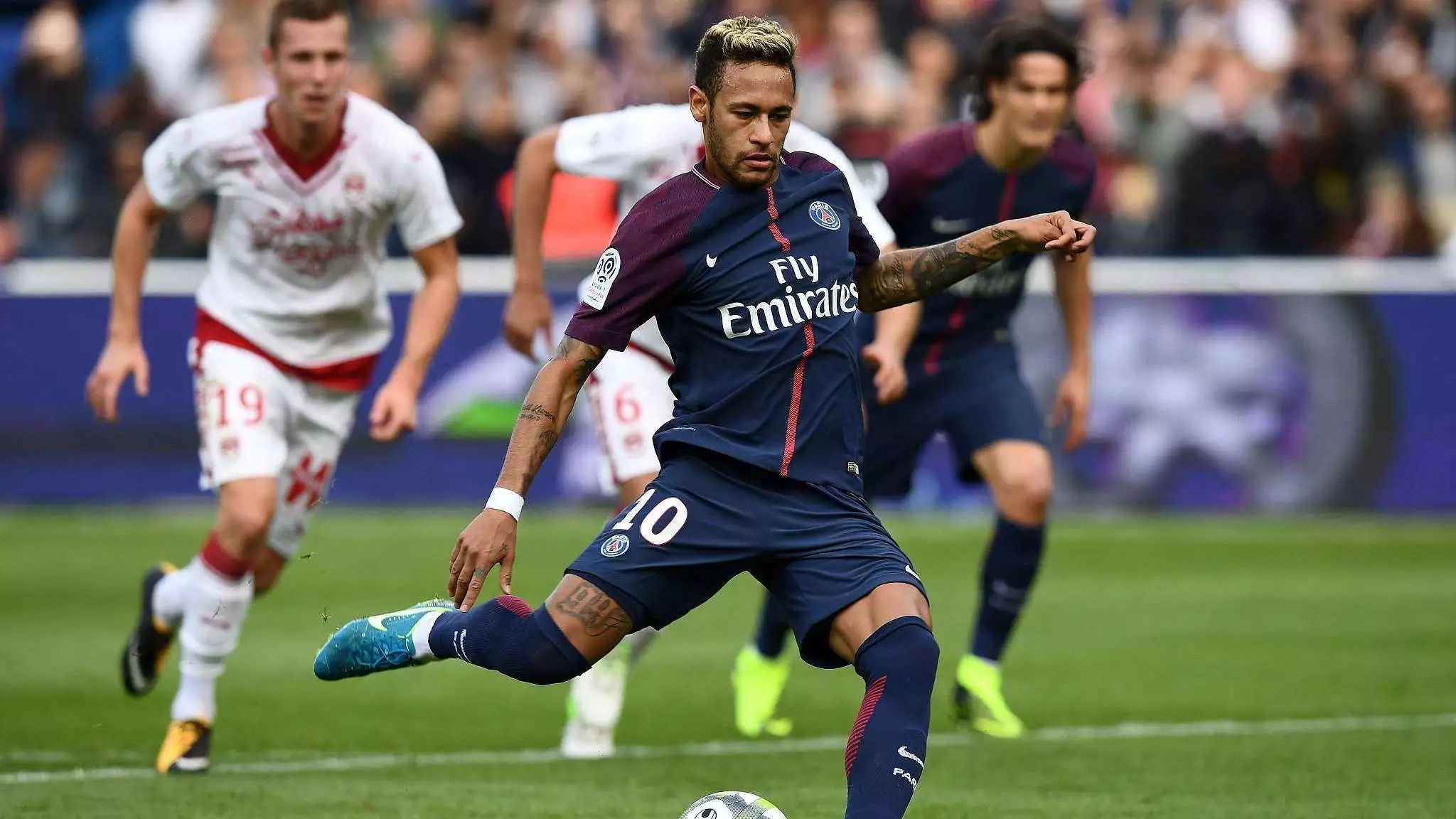 國足球界具 國足球界具