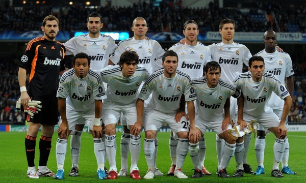 奠定基调 奠定基调