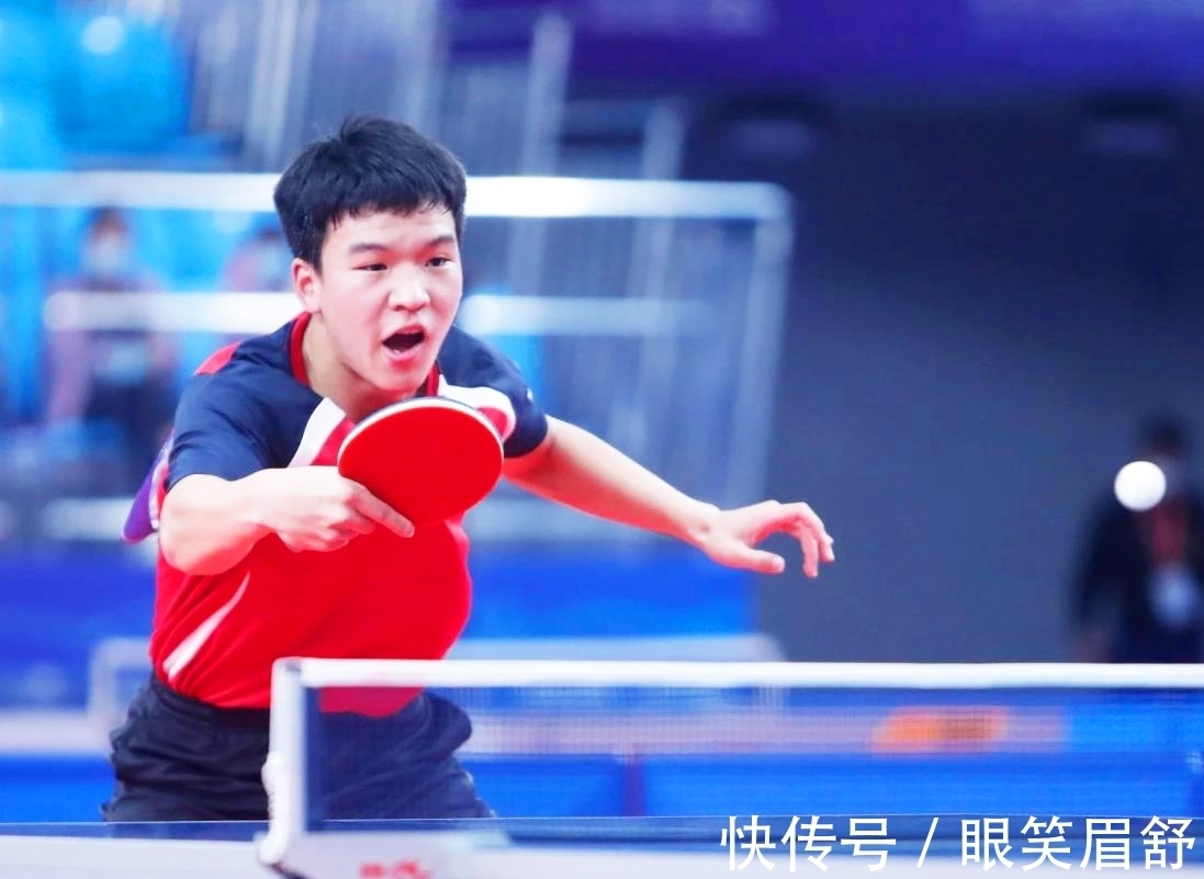 灵活应变的 灵活应变的