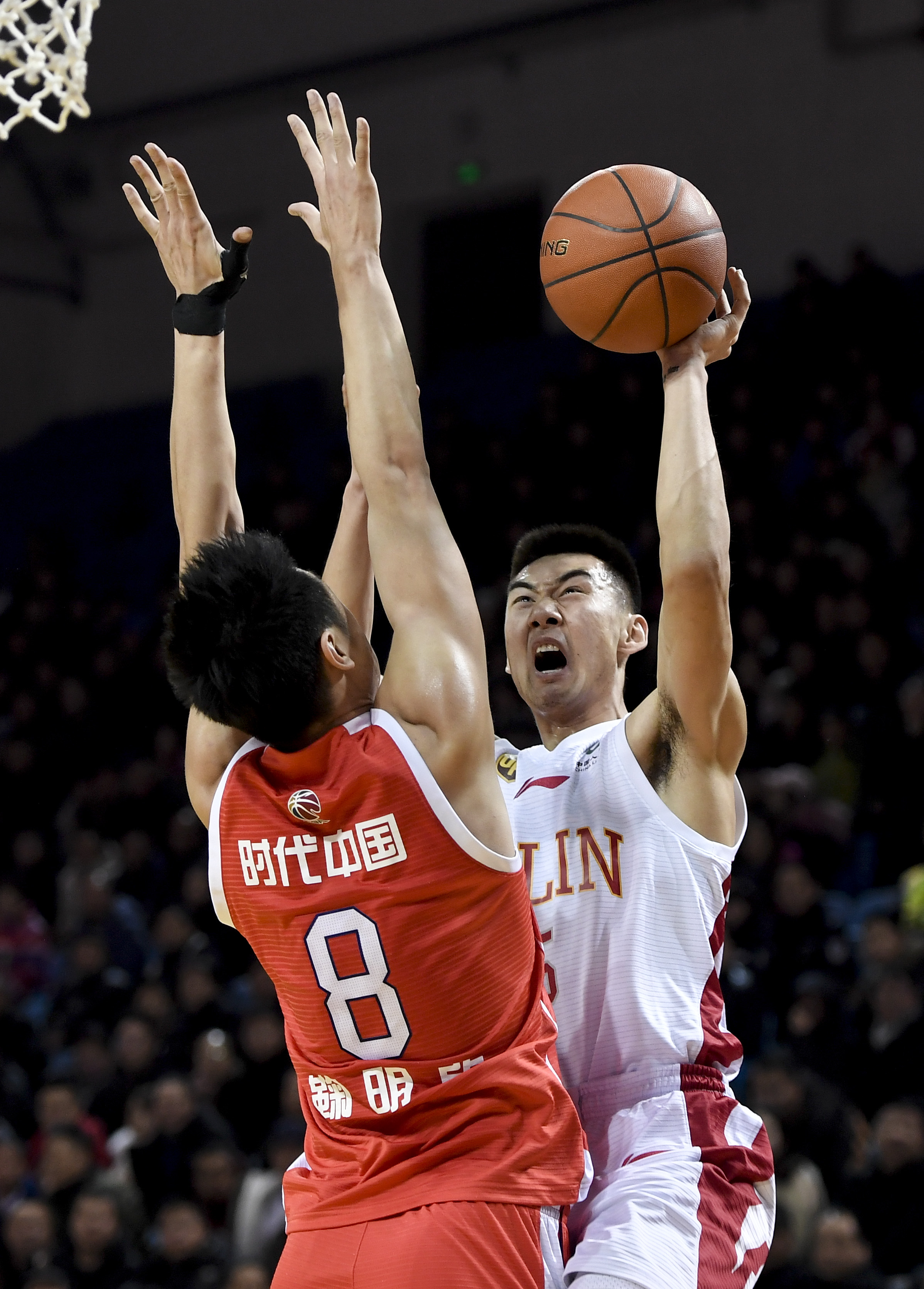 温的背景下 温的背景下