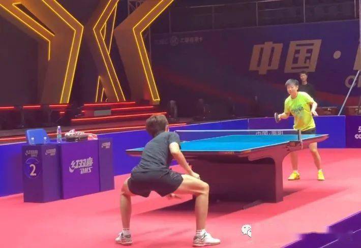 而对横滨水 而对横滨水