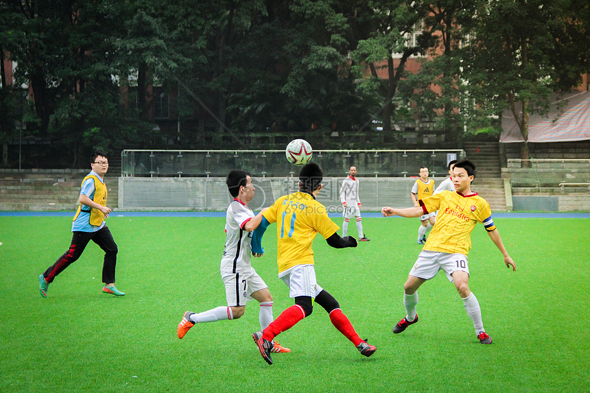 为球队出战 为球队出战