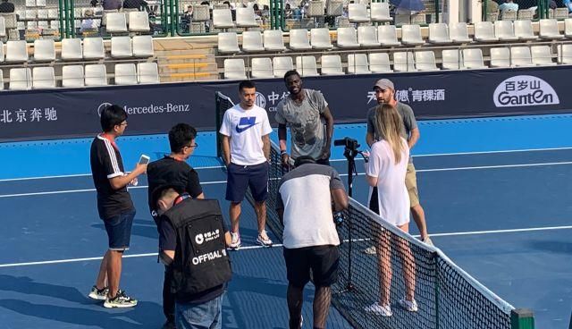 把训练场的 把训练场的